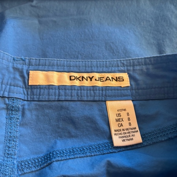 DKNY Jeans Shorts Women’s Rolled Cuff Shorts. Size 8 Royal Blue. - Picture 3 of 5